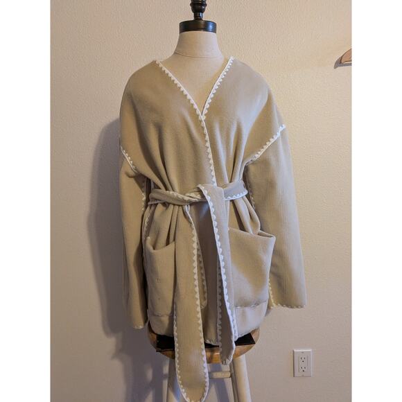 vici cream fleece belted trimmed coat size Medium - Picture 1 of 9